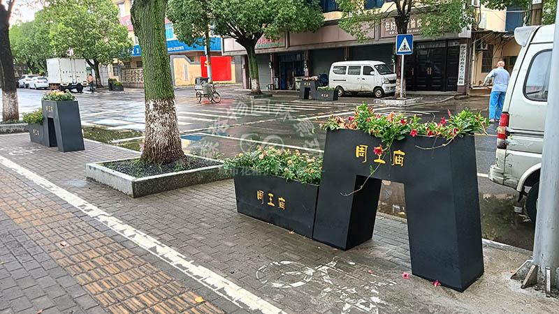 嘉興道路不銹鋼花箱案例