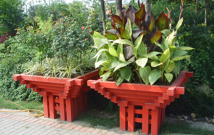 防腐木花箱的養(yǎng)護知識