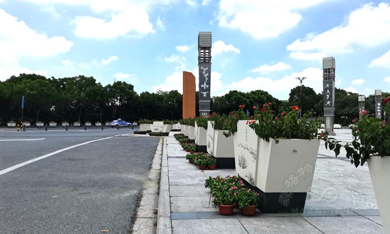 室外pvc花箱維護(hù)工作怎么做