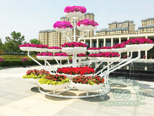 戶外大型立體花架的功能及特點(diǎn)