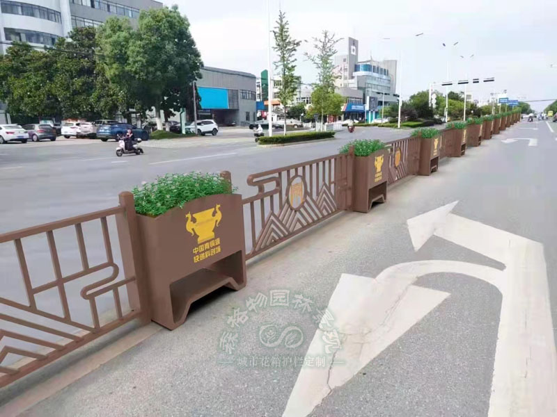 不銹鋼花箱的制作過程和特點