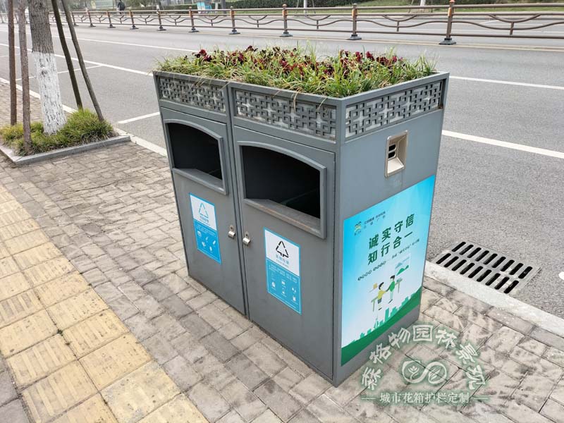 垃圾桶按清理方式可以分為哪幾類？