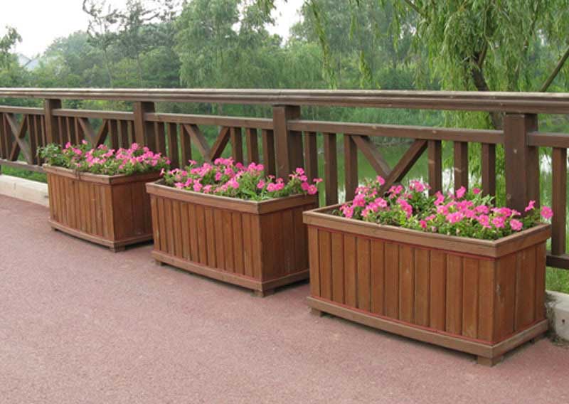 什么是防腐木花箱，有哪些特點(diǎn)？