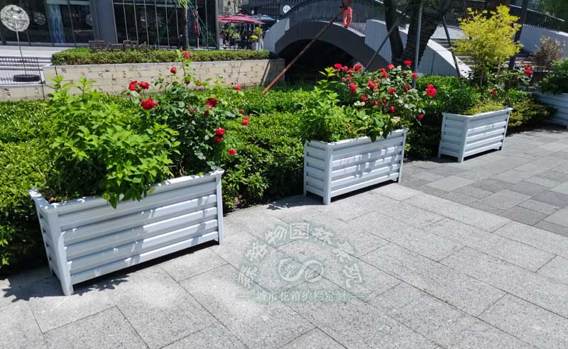 森格物對(duì)戶外鋁合金花箱的一點(diǎn)見(jiàn)解