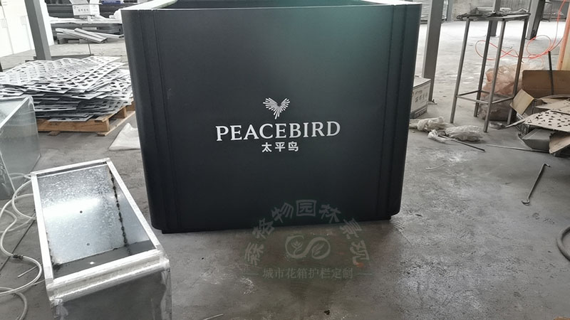 不銹鋼花箱制作方法