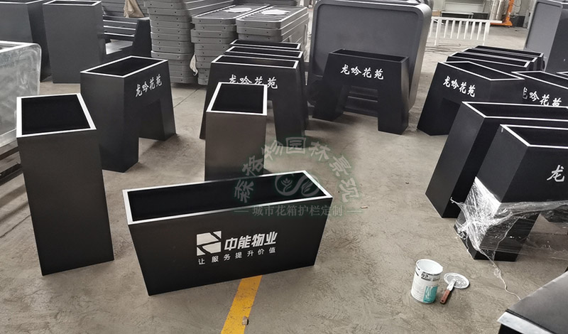 如何保養(yǎng)不銹鋼花箱