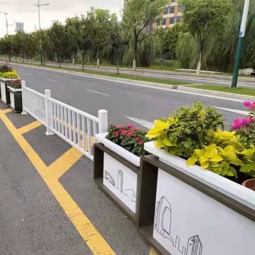 科技之城不銹鋼花箱護(hù)欄