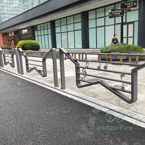 五線譜鐵藝隔離護(hù)欄