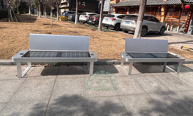 什么是太陽能智能充電座椅？
