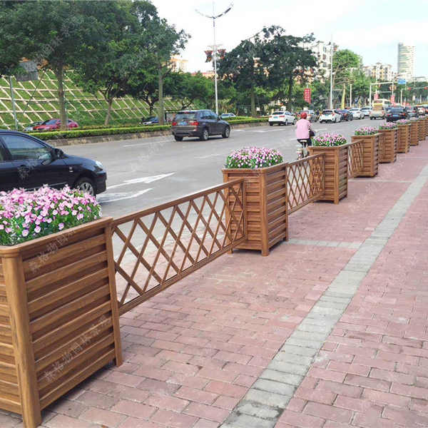 網(wǎng)格黃檀木紋鋁合金花箱護(hù)欄