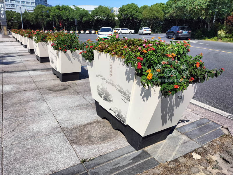 嘉興中心廣場(chǎng)花箱案例