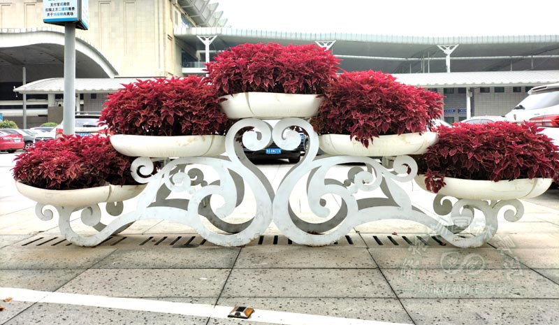 山東濟(jì)南戶外小型花架案例