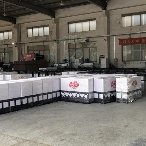 藝術(shù)雕花pvc花箱護(hù)欄