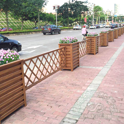 網(wǎng)格黃檀木紋鋁合金花箱護(hù)欄