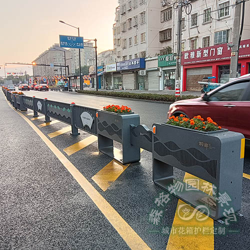 城市鐵藝文化花箱護(hù)欄