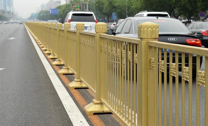 鋅鋼護(hù)欄有什么獨(dú)特的特點(diǎn)？