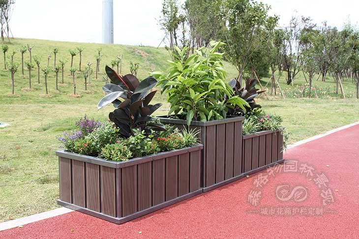 戶外景觀花箱的常規(guī)用材有哪些？