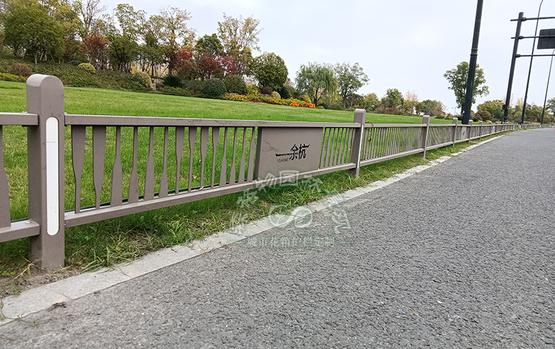 不銹鋼草坪護(hù)欄有什么功能