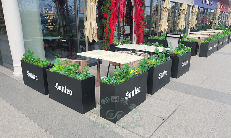 戶外景觀花箱如何維護(hù)與安裝 戶外景觀花箱如何維護(hù)與安裝